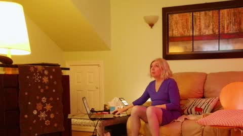 Snapshot of aliciadehart181 chatting on 7, 4, 2026 Alicia deHart Help me reach 1000 Followers. Its FREE online show from 7, 4, 2026