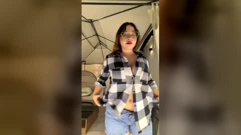 Alicia  online show from 19, 5, 2026