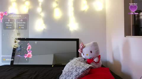 Snapshot of aliciia_23 chatting on 18, 12, 2025 aliciia_23 online show from 18, 12, 2025