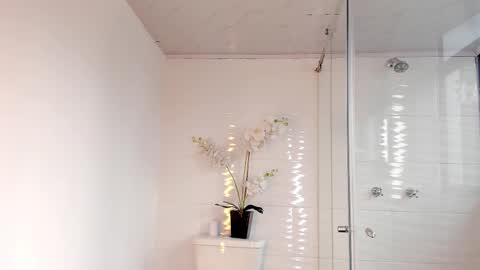 Ali Diaz online show from 1, 3, 2025