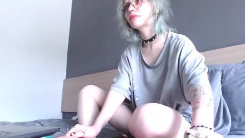 Snapshot of alien_bella chatting on 27, 1, 2025 Alien Bella online show from 27, 1, 2025