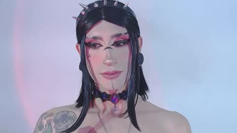 Snapshot of alienexxx chatting on 29, 4, 2026 online show from 29, 4, 2026