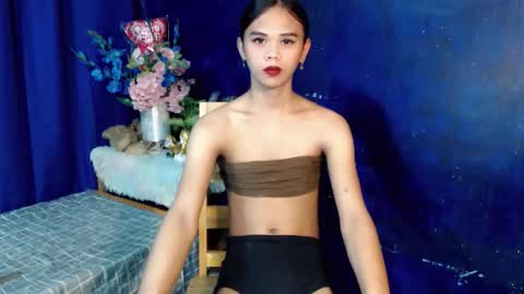 aliexagrey online show from 12, 9, 2025