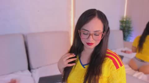 Snapshot of alihamilton_ chatting on 3, 7, 2026 Aliha online show from 3, 7, 2026