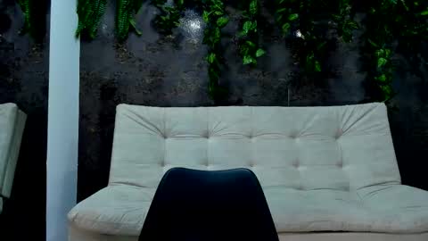 Snapshot of aliice_greco chatting on 14, 12, 2025 Alice online show from 14, 12, 2025