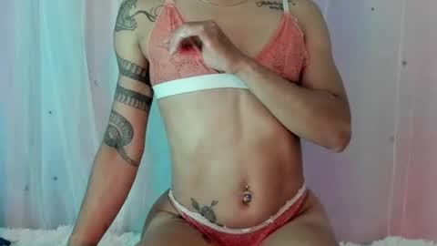 Snapshot of aliissa_moree chatting on 28, 10, 2025 aliissa moree online show from 28, 10, 2025