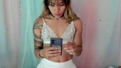 Snapshot of aliissa_moree chatting on 22, 11, 2025 aliissa moree online show from 22, 11, 2025