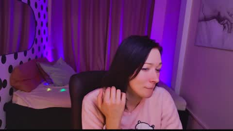 Snapshot of alina_cute_ chatting on 16, 12, 2024 Alina online show from 16, 12, 2024