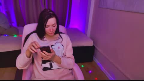 Snapshot of alina_cute_ chatting on 17, 12, 2024 Alina online show from 17, 12, 2024