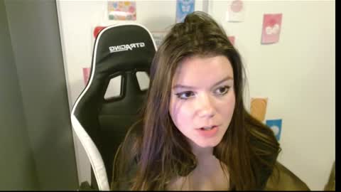 Snapshot of alina_nightshade chatting on 5, 12, 2025 Alina Nightshade online show from 5, 12, 2025