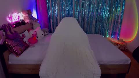 Snapshot of alinaocean chatting on 26, 10, 2025 alinaocean online show from 26, 10, 2025