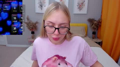 Snapshot of alinaocean chatting on 17, 11, 2025 alinaocean online show from 17, 11, 2025