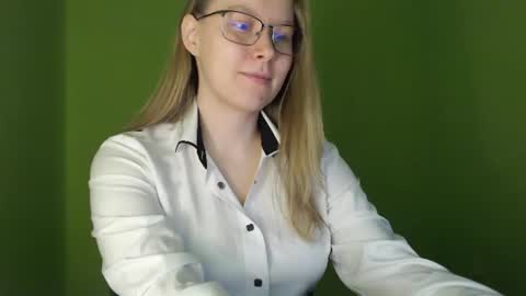 alinasei online show from 13, 6, 2026