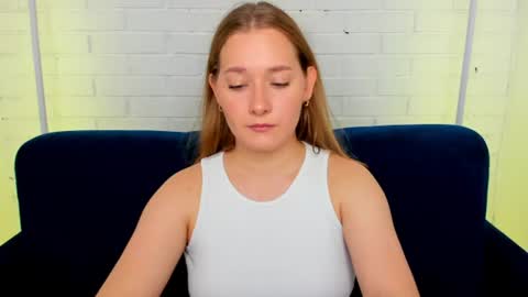 Snapshot of alinawise chatting on 10, 6, 2026 alinawise online show from 10, 6, 2026