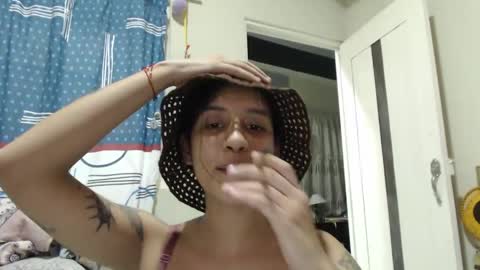 Snapshot of alinawoolf_ chatting on 3, 6, 2026 Ali online show from 3, 6, 2026