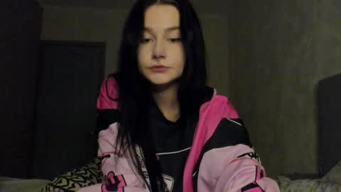 Aline Greeeen online show from 23, 4, 2026