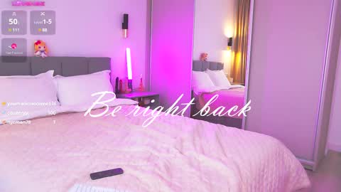 Alisa but you can call me Molli  online show from 10, 3, 2025