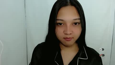 Shanti xhey online show from 2, 4, 2026