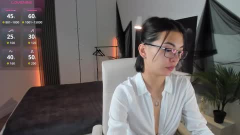 Snapshot of alisasian chatting on 29, 11, 2025 Alice online show from 29, 11, 2025