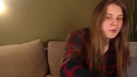 Snapshot of alisaxxxshy chatting on 25, 12, 2024 alisaxxxshy online show from 25, 12, 2024