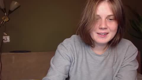 Snapshot of alisaxxxshy chatting on 30, 9, 2025 alisaxxxshy online show from 30, 9, 2025