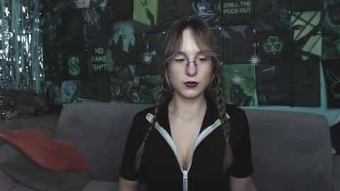 Snapshot of alishakelly chatting on 21, 11, 2025 alishakelly online show from 21, 11, 2025