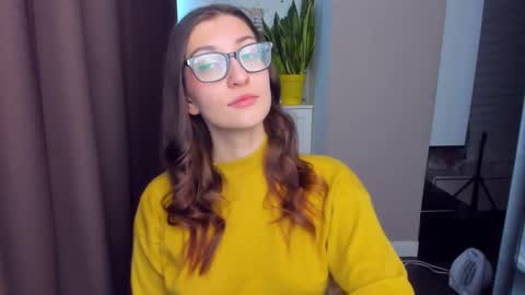 Snapshot of alishamurray chatting on 13, 12, 2024 Alina online show from 13, 12, 2024