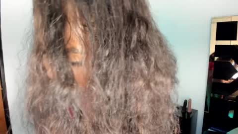 Alisha online show from 5, 2, 2025