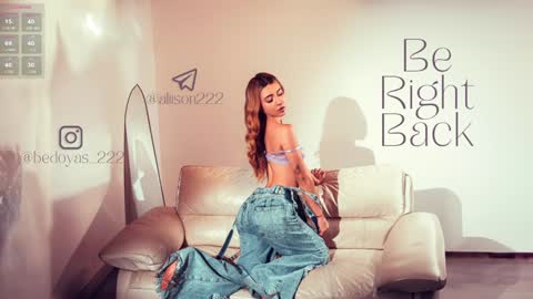 Snapshot of alison222_ chatting on 22, 1, 2025 A L I S O N online show from 22, 1, 2025