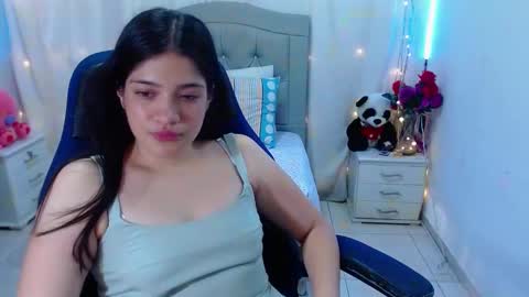 Snapshot of alison_girl22 chatting on 10, 3, 2025 Alison online show from 10, 3, 2025