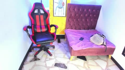 ALISON MOON online show from 5, 11, 2025