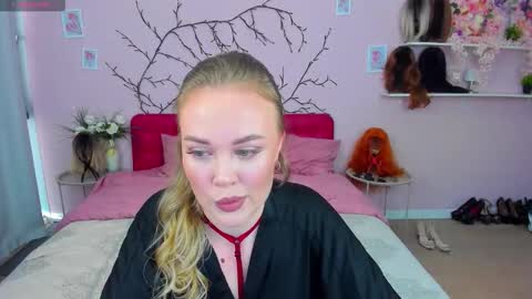 Snapshot of alisonwillow chatting on 1, 2, 2026 Anna online show from 1, 2, 2026