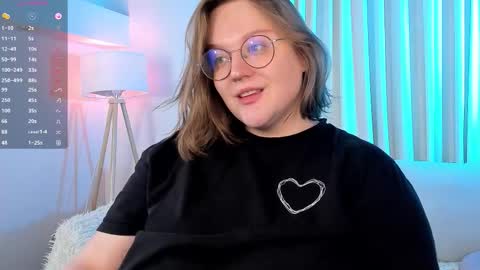 Snapshot of alissa_styles chatting on 11, 11, 2025 Alissa online show from 11, 11, 2025