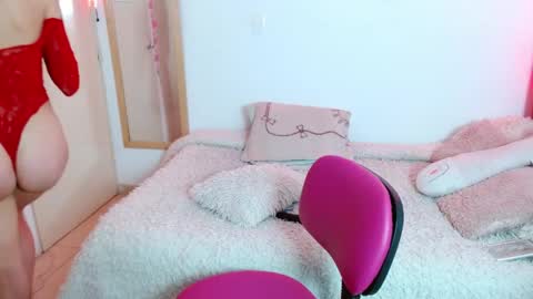 Snapshot of alissesallie_ chatting on 2, 6, 2026 alissesallie_ online show from 2, 6, 2026