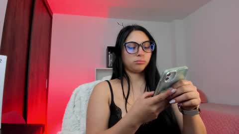 Snapshot of alissia_viera chatting on 8, 9, 2025 iraide online show from 8, 9, 2025