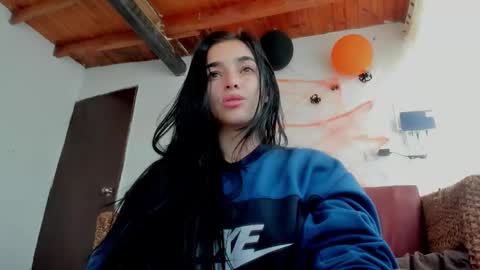 Alisson369  online show from 4, 11, 2025