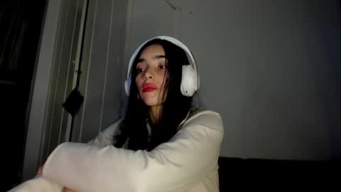 Alisson369  online show from 2, 4, 2026