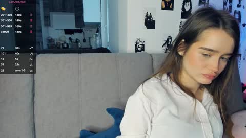 Alivia online show from 5, 11, 2025