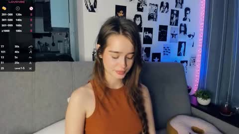 Alivia online show from 6, 11, 2025