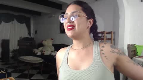 Alix online show from 4, 3, 2025