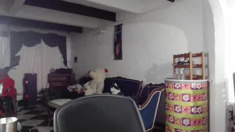 Alix online show from 6, 3, 2025