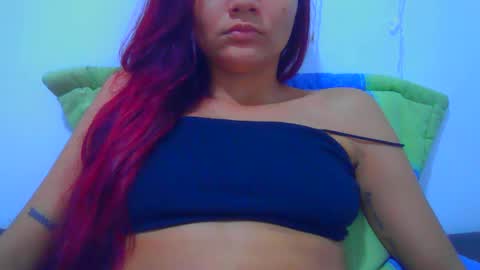 alixxe_ online show from 2, 10, 2025