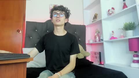    online show from 10, 2, 2025