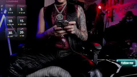 Snapshot of allanhurtss chatting on 5, 11, 2025 online show from 5, 11, 2025