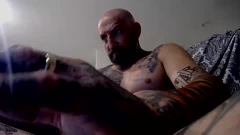 Snapshot of allaroundamazing13 chatting on 15, 12, 2025 allaroundamazing13 online show from 15, 12, 2025