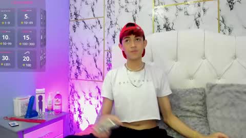 Snapshot of allen_starck chatting on 4, 3, 2025 Allen online show from 4, 3, 2025