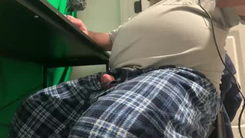 Allergictolove online show from 18, 12, 2024