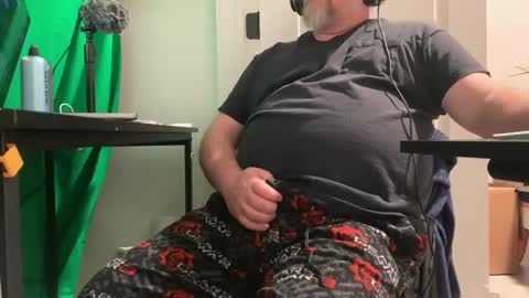 Allergictolove online show from 15, 1, 2025