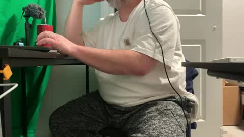 Allergictolove online show from 20, 1, 2025