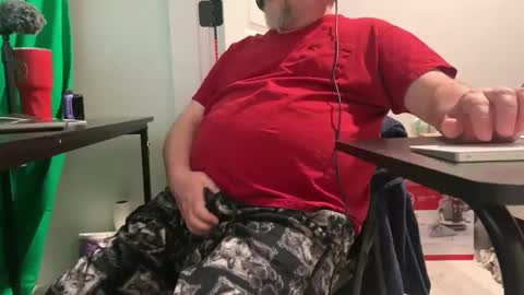 Allergictolove online show from 4, 2, 2025